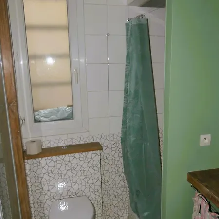Bergere Opera Trevise - 2 Connecting With Private Bathroom And 1 Study - 35 M2 民宿